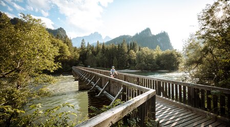 Ennsbrücke im Gesäuse | © Sebastian Canaves off the path | Sebastian Canaves off the path