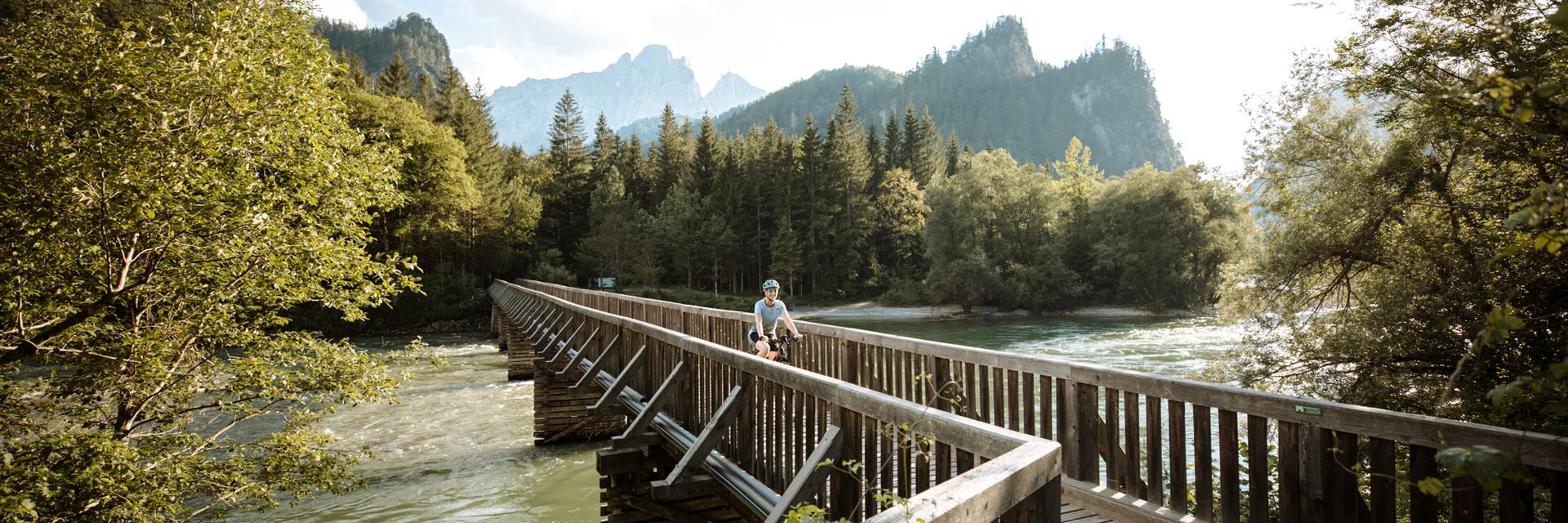 Ennsbrücke im Gesäuse | © Sebastian Canaves off the path | Sebastian Canaves off the path