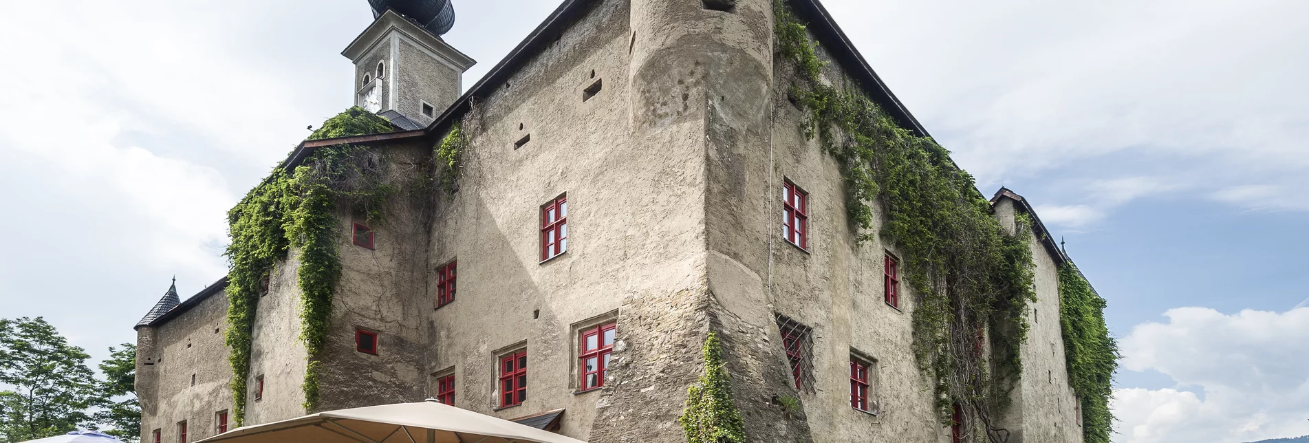 Schloss Gabelhofen von außen