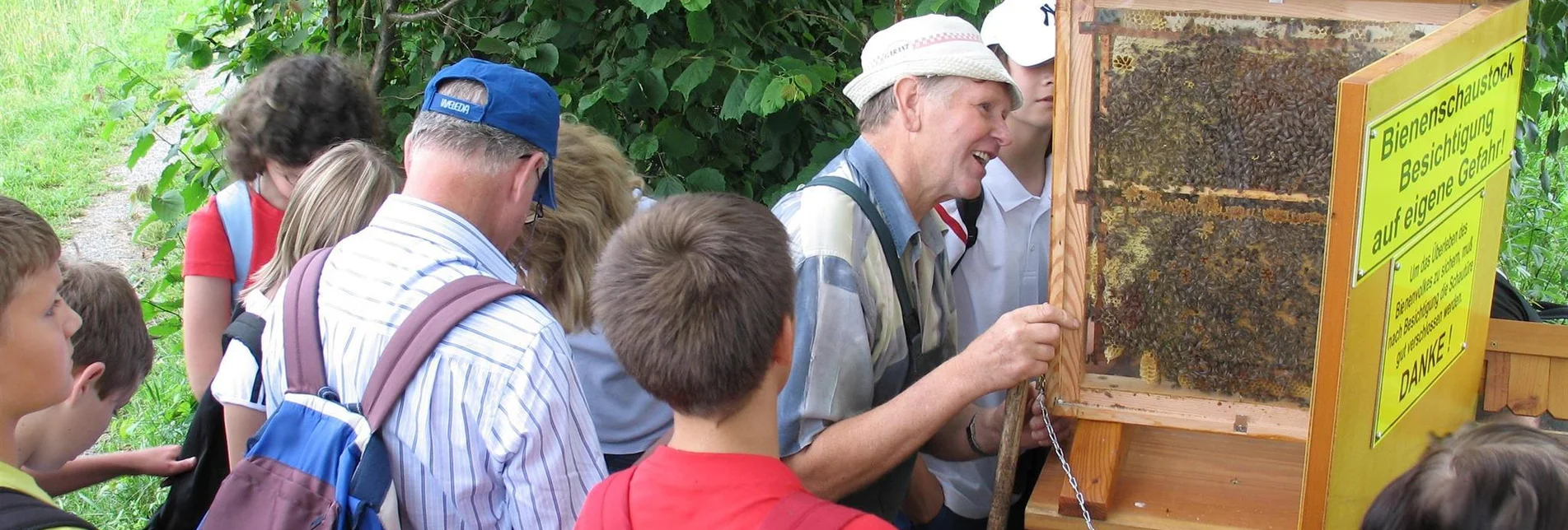 Family hiking trails Educational Trail: Bee Nature Trail - Touren-Impression #1 | © Josef Moritz