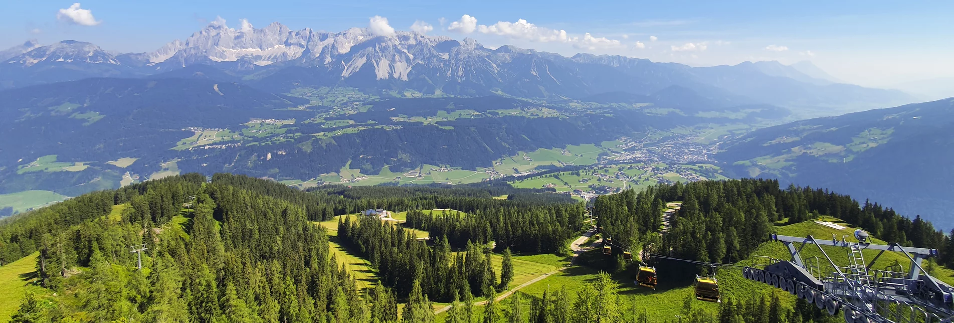 Hochwurzen Gipfelbahn mit Blick auf den Dachstein | © STG | Günther Steininger