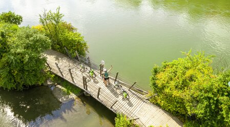 At the Mur cycling path: view of Frohnleiten | © Steiermark Tourismus | Pixelmaker