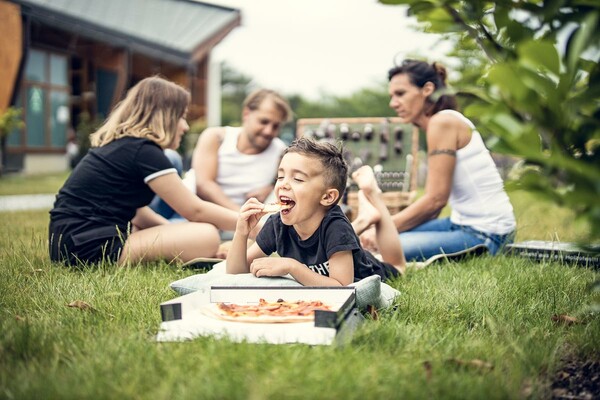 pizza picnic hotel Vier Jahreszeiten Loipersdorf | © Thermenhotel Vier Jahreszeiten Loipersdorf