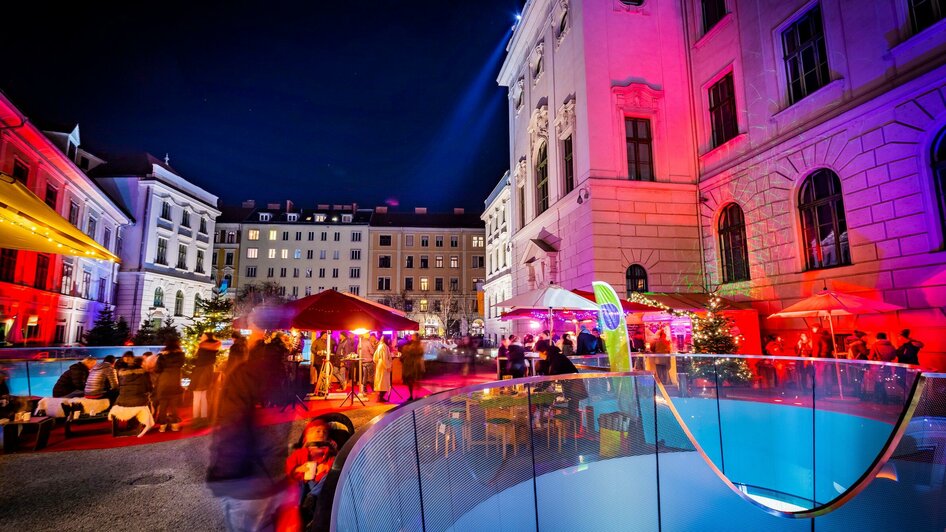 Advent im Joanneumsviertel mit Kunsthandwerksmarkt | © Graz Tourismus - Werner Krug