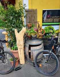 E-Bike Ladestation | © Weingut Schneiderannerl | Weingut Schneiderannerl | © Weingut Schneiderannerl