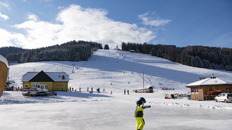 Eislaufen-Kleinlobming-Platz4-Murtal-Steiermark | © Anita Fössl