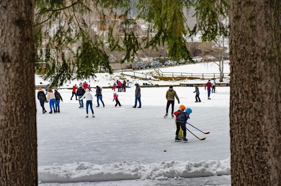 Ice skating at the Weiermoar pond - Impression #1 | © Erlebnisregion Murtal