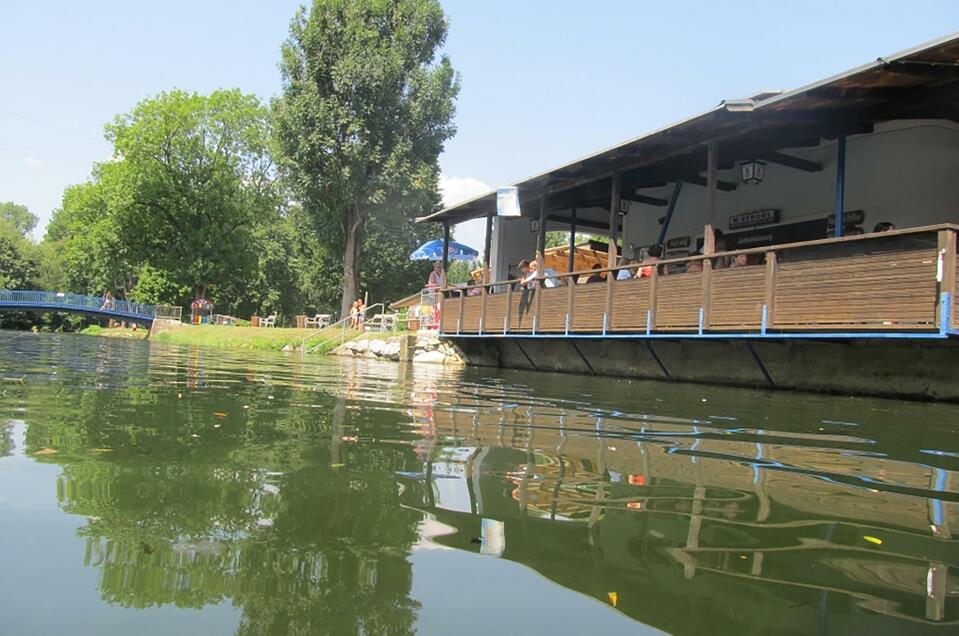 Outdoor pool buffet Marktheuriger Strobl - Impression #1 | © St. Ruprecht