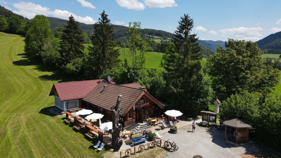 Hütte außen | © Wenzel