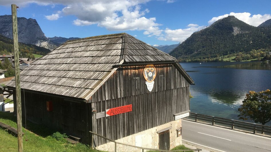 Kaiserlicher Stall, Grundlsee mit Seeblick | © Waltraud Loitzl