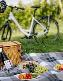 Roman street_Picnic_Eastern Styria | © Tourismusverband Oststeiermark | © Tourismusverband Oststeiermark