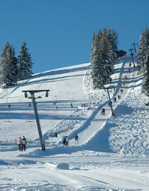 Pirstingerkogellift_Lift_Oststeiermark | © Naturpark Almenland | Berghofer | © Naturpark Almenland