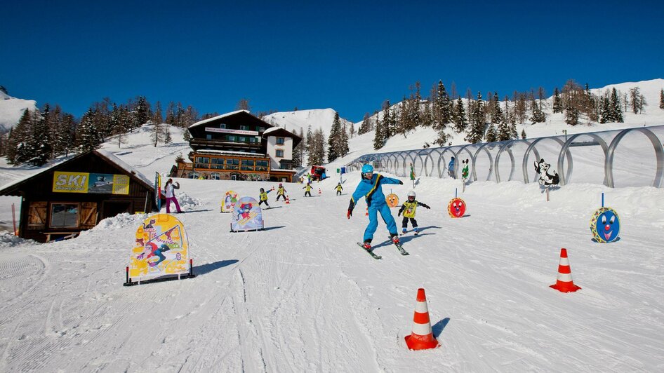 Skischule Mount Action, Tauplitzalm, Kinderland | © Die Tauplitz/T. Lamm