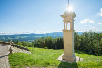 Pöllauberg_Stone Wayside Shrine_Eastern Styria | © Helmut Schweighofer