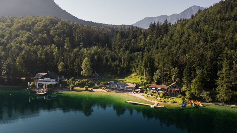 Altaussee_Drohne_lowres23 | © Strandcafe Hideaways Altaussee www.strandcafe.at