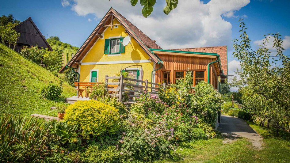 Terrasse | © Weingut Albrecher | Rita & Herbert Albrecher