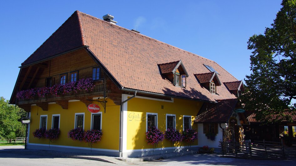 Wirtshaus Gallbrunner_von außen_Oststeiermark | © Wirtshaus Gallbrunner