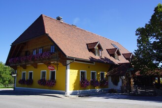 Wirtshaus Gallbrunner_von außen_Oststeiermark | © Wirtshaus Gallbrunner