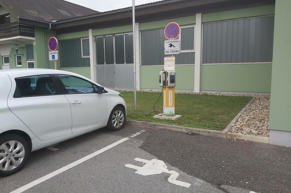 E-Bike Ladestation Freizeitzentrum Mühldorf/ Feldbach - Impression #1 | © Tourismusverband Feldbach