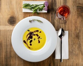 Steirische Kürbiscremesuppe | © Schilcherland Steiermark