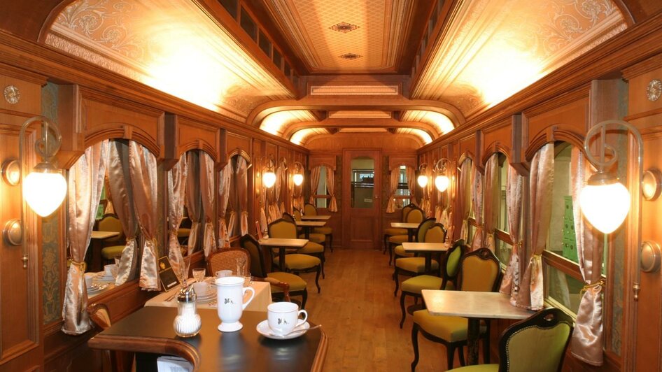 Der Cafewaggon im Südbahnmuseum | © Südbahnmuseum