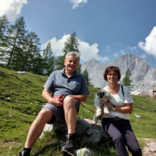 Manfred und Renate Grübler mit Nelly | © Privat/ Fam.Grübler