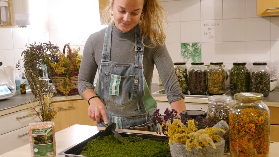 Sarah Eder bei der Arbeit | © Laura Warter